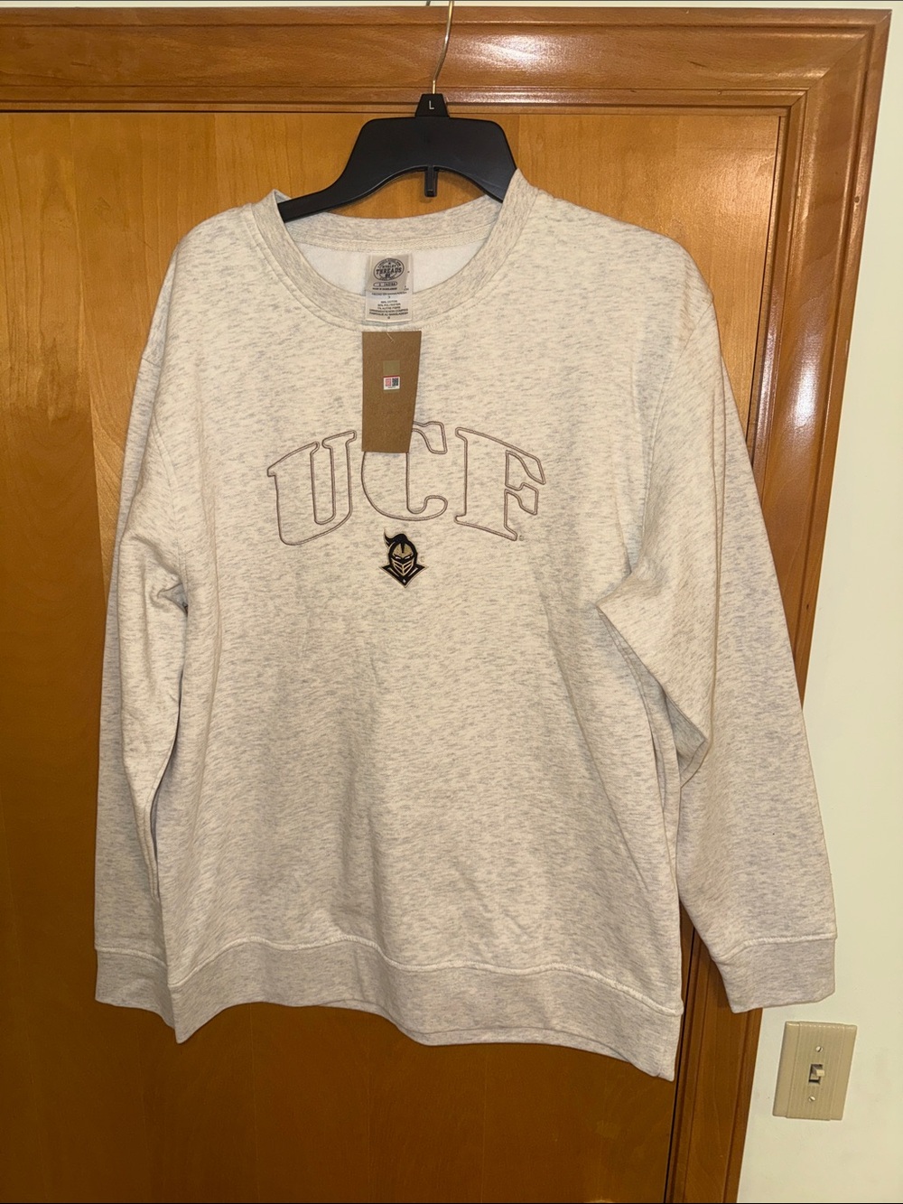 UCF Knights Embroidered Crewneck Sweatshirt Men’s Large (New With Tags)